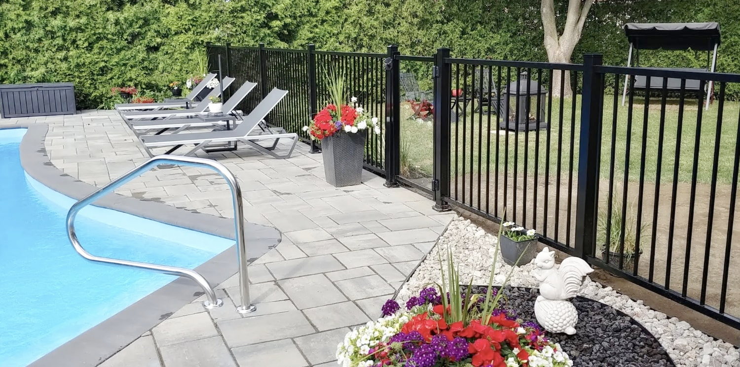 Williams Swimming pool fence